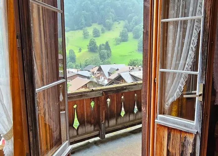 Alphenrose ホテル