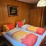 Hotell Alphenrose